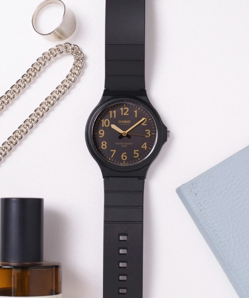 CASIO(カシオ)の「【CASIO】腕時計 MW-240 WQ(アナログ腕時計・レディース・ホワイト系1/ブラック系1/ブラック系2/ブラック系3/ブラック系5/ブラック系6/ブラック系7/ブラック系4/ホワイト系その他2・FREE)」の4枚目の写真