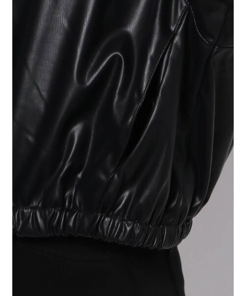 ELENDEEK（エレンディーク）の「フェイクレザーブルゾン（ブルゾン・レディース・ブラック/ライトベージュ・FREE）」の22枚目の写真