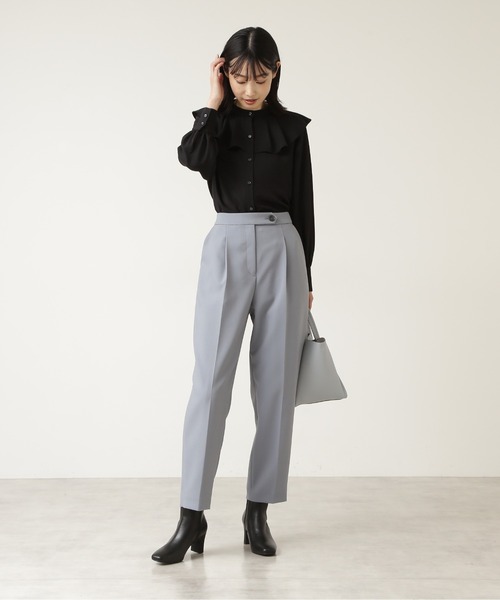 NATURAL BEAUTY BASIC(ナチュラルビューティーベーシック)の「カルゼタックパンツ/0171230901(その他パンツ・レディース・キャメル/ブルー・SMALL/MEDIUM/X-SMALL)」の4枚目の写真