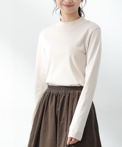 Honeys(ハニーズ)の「ハイネックTシャツ(Tシャツ/カットソー・レディース・ライトベージュ/ダークベージュ/ブラック/ボルドー/スミクロ/ブルーグレー/ピンク系その他・M/L/S)」の4枚目の写真