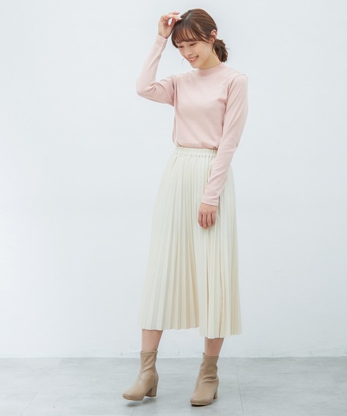 Honeys(ハニーズ)の「ハイネックTシャツ(Tシャツ/カットソー・レディース・ライトベージュ/ダークベージュ/ブラック/ボルドー/スミクロ/ブルーグレー/ピンク系その他・M/L/S)」の18枚目の写真