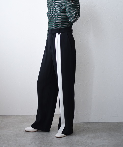 Eimee Law（エイミーロウ）の「バイカラーパンツ（その他パンツ・レディース・グリーン/ダークブルー/ブラック/アイボリー/ライトイエロー/ネイビー・38）」の8枚目の写真