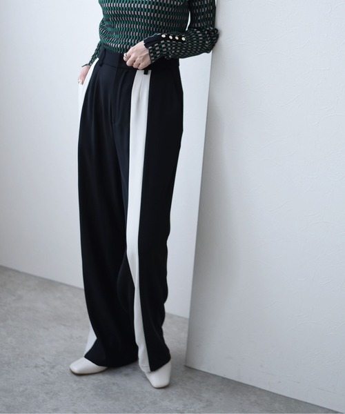 Eimee Law（エイミーロウ）の「バイカラーパンツ（その他パンツ・レディース・グリーン/ダークブルー/ブラック/アイボリー/ライトイエロー/ネイビー・38）」の9枚目の写真