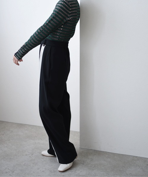 Eimee Law（エイミーロウ）の「バイカラーパンツ（その他パンツ・レディース・グリーン/ダークブルー/ブラック/アイボリー/ライトイエロー/ネイビー・38）」の14枚目の写真