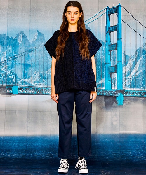 AlexanderLeeChang（アレキサンダーリーチャン）の「AlexanderLeeChang アレキサンダーリーチャン / BIG KNIT VEST ビッグシルエットケーブルニットベスト / AC062103（ベスト・メンズ・グレー/バーガンディー/ブラック・3/2）」の4枚目の写真