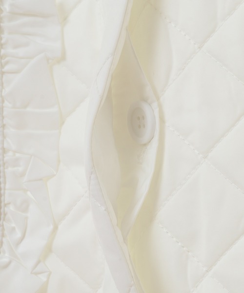 Candy Stripper(キャンディストリッパー)の「FRILL COLLAR QUILTING コート(その他アウター・レディース・ホワイト/ブラック・2)」の19枚目の写真