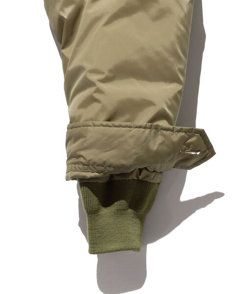 BEAMS PLUS（ビームスプラス）の「BEAMS PLUS / キルト ダウン ジャケット（ブルゾン・メンズ・カーキ/サックスブルー/オレンジ・SMALL/MEDIUM/LARGE/X-LARGE）」の19枚目の写真