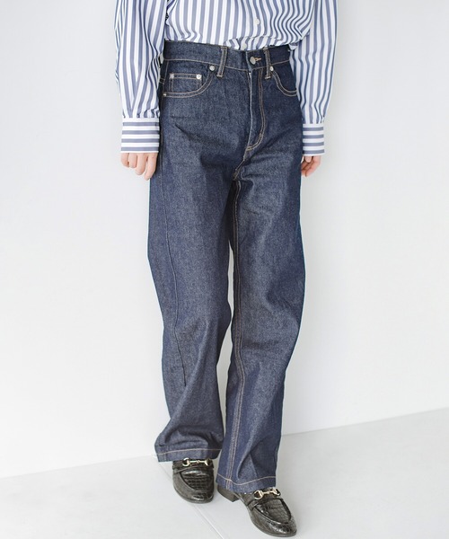 haco!（ハコ）の「やぼったく見せずにすっきり見せる！　かため素材で着れば着るほど愛着が湧く濃紺デニム by who made me（デニムパンツ・レディース・ダークインディゴブルー・1/3/5/7）」の2枚目の写真