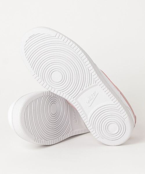 NIKE(ナイキ)の「ナイキ NIKE ナイキ ウィメンズ コート ビジョン LO NN(スニーカー・レディース・ホワイト×ピンク・24.5cm/24.0cm/23.5cm/25.0cm/23.0cm)」の3枚目の写真