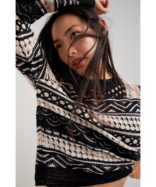 Desigual(デシグアル)の「セミシアー クロシェ編みセーター(その他トップス・レディース・ブラック・L/S/M)」の6枚目の写真