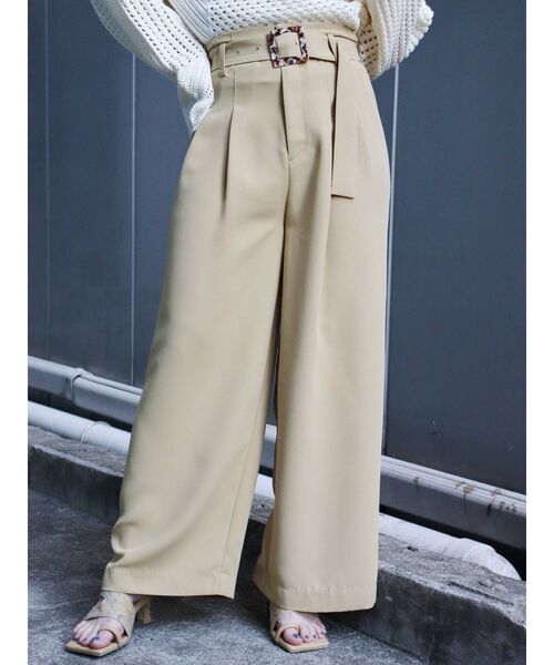 MURUA（ムルーア）の「ハイウエストタックワイドパンツ（その他パンツ・レディース・グレー/イエロー/グリーン/アイボリー・1/2）」の4枚目の写真