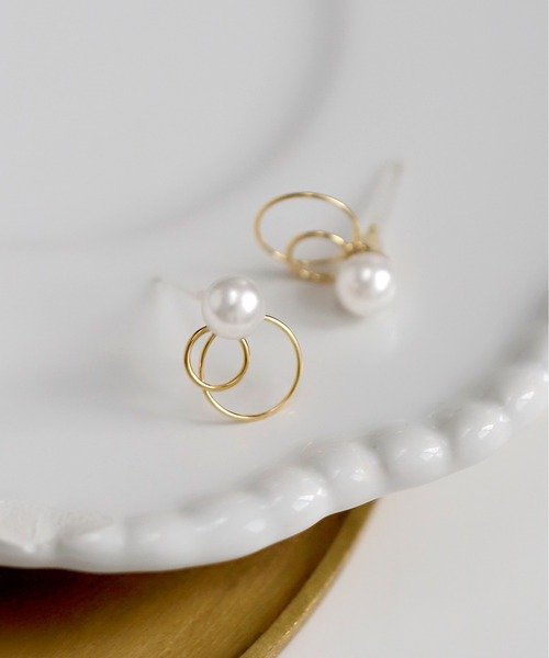 ANEMONE（アネモネ）の「パール×ダブルサークルピアス（ピアス（両耳用）・レディース・ゴールド/ピンクゴールド/シルバー・FREE）」の2枚目の写真