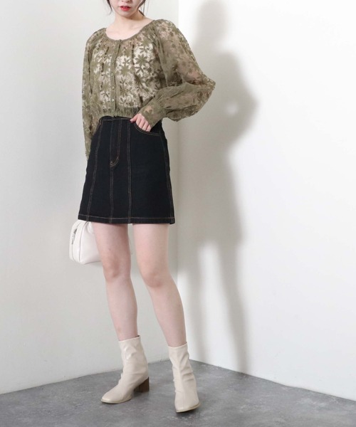 archives(アルシーヴ)の「【新色追加】ボリュームギャザーチュールブラウス(シャツ/ブラウス・レディース・ブラック/ブルー/グリーン/アイボリー/モカ・MEDIUM)」の20枚目の写真