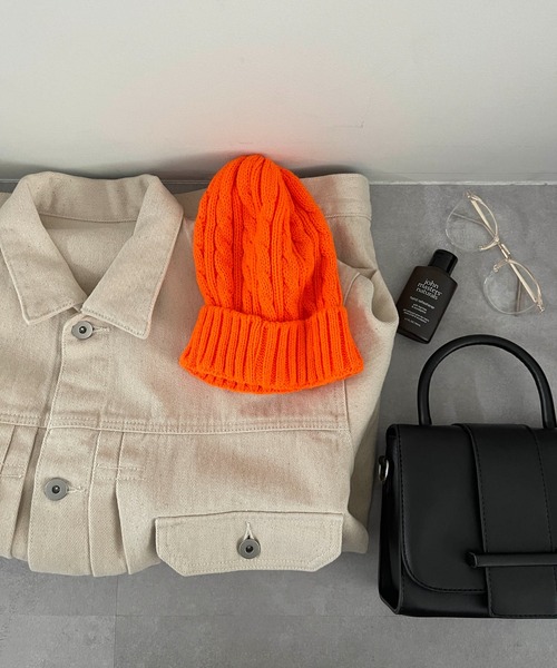 DISCOAT（ディスコート）の「ケーブルニットキャップ（ニットキャップ/ビーニー・レディース・チャコールグレー/ブラック/ベージュ/ネイビー/ブラウン/オレンジ/ブルー・FREE）」の18枚目の写真