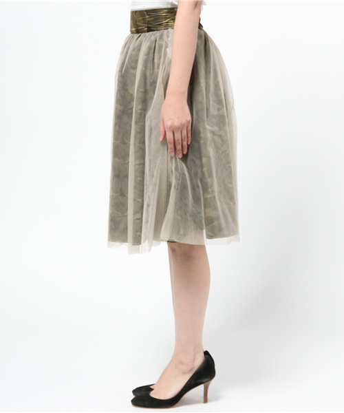 one after another NICE CLAUP（ワンアフターアナザーナイスクラップ）の「【non-no5月号掲載　ナイスクラップ】リバーシブル柄チュールスカート（スカート・レディース・オフホワイト/ネイビー/ベージュ・FREE）」の10枚目の写真