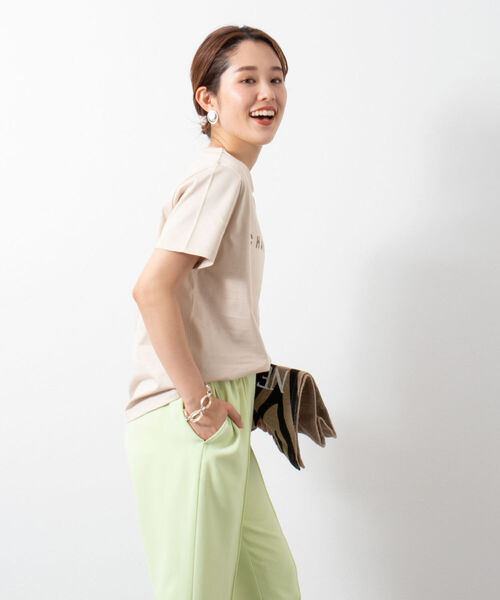 NOLLEY’S Sophi（ノーリーズソフィ）の「ロゴプリントTシャツ（Tシャツ/カットソー・レディース・オフホワイト/チャコールグレー/ベージュ/シルバー・38）」の5枚目の写真
