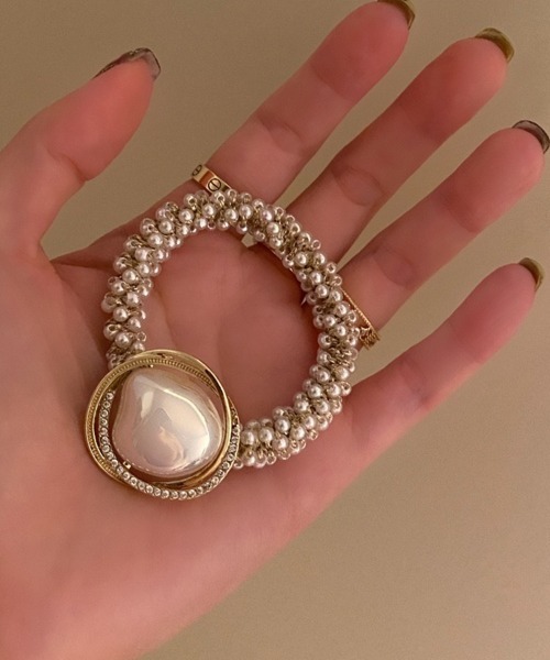 LAC-VERT（ラック・ヴェール）の「パールビジューヘアゴム（ヘアゴム・レディース・ゴールド・FREE）」の3枚目の写真