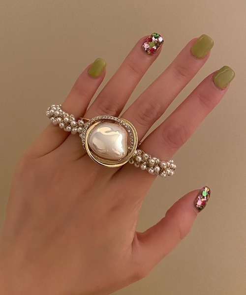 LAC-VERT（ラック・ヴェール）の「パールビジューヘアゴム（ヘアゴム・レディース・ゴールド・FREE）」の4枚目の写真