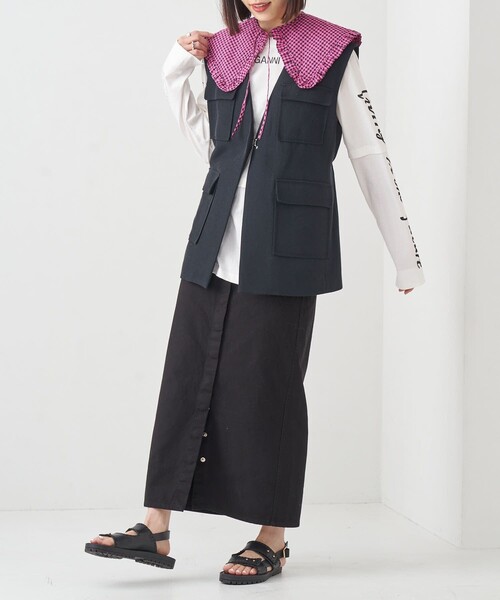 Firsthand（ファーストハンド）の「Firsthand/ファーストハンド Ganni / ガニー　Seersucker Coller / つけ襟（付け襟・レディース・ピンク・ONE SIZE）」の2枚目の写真