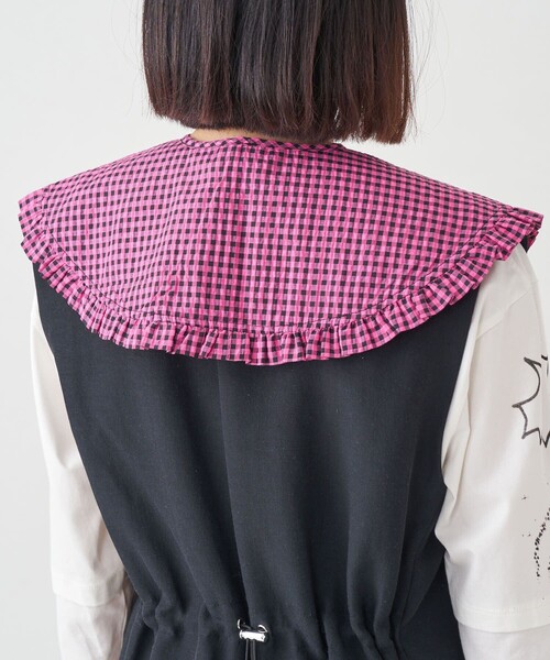 Firsthand（ファーストハンド）の「Firsthand/ファーストハンド Ganni / ガニー　Seersucker Coller / つけ襟（付け襟・レディース・ピンク・ONE SIZE）」の9枚目の写真