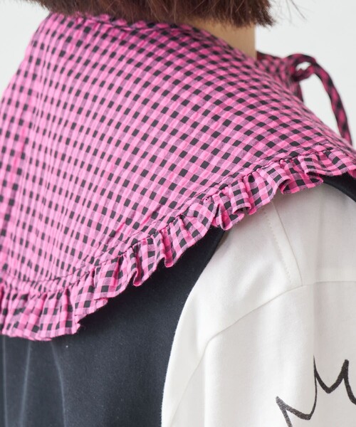 Firsthand（ファーストハンド）の「Firsthand/ファーストハンド Ganni / ガニー　Seersucker Coller / つけ襟（付け襟・レディース・ピンク・ONE SIZE）」の11枚目の写真