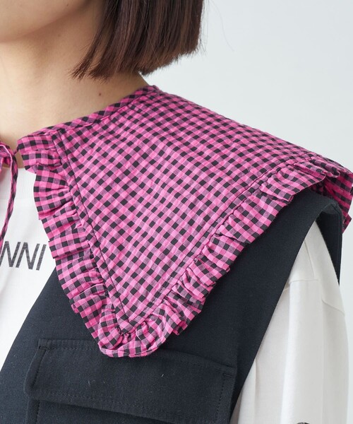 Firsthand（ファーストハンド）の「Firsthand/ファーストハンド Ganni / ガニー　Seersucker Coller / つけ襟（付け襟・レディース・ピンク・ONE SIZE）」の13枚目の写真