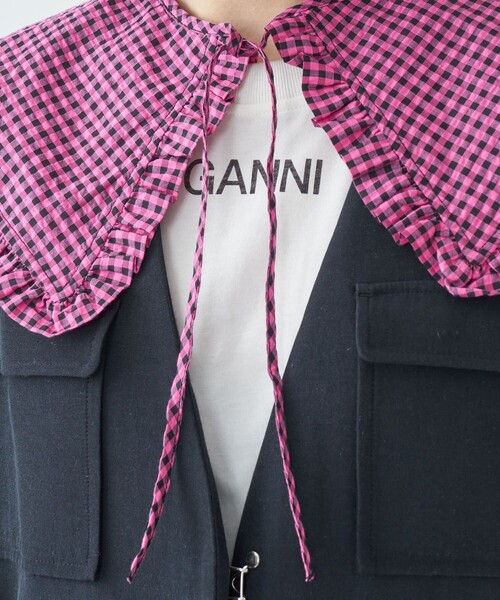 Firsthand（ファーストハンド）の「Firsthand/ファーストハンド Ganni / ガニー　Seersucker Coller / つけ襟（付け襟・レディース・ピンク・ONE SIZE）」の14枚目の写真