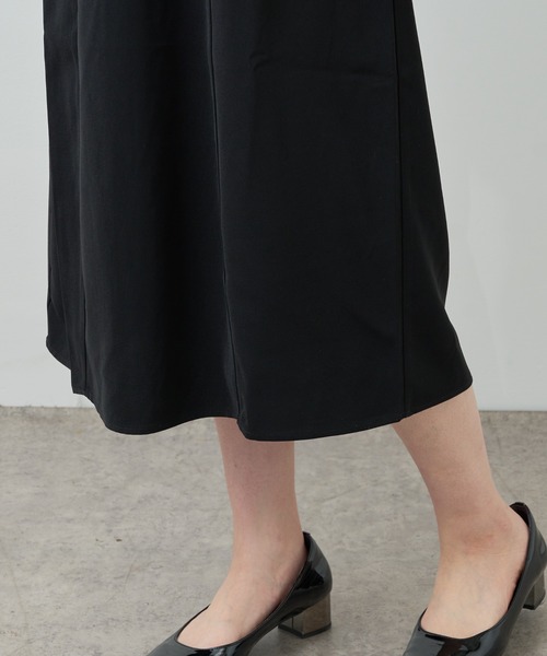 natural couture（ナチュラルクチュール）の「【WEB限定】パーティーシーンで映える　ビジュー釦異素材バルーン袖ワンピース（ドレス・レディース・ブラック/ベージュ/モカ・FREE）」の14枚目の写真