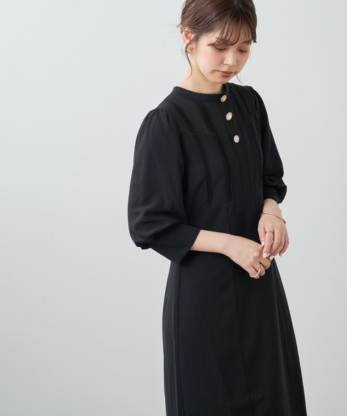 natural couture（ナチュラルクチュール）の「【WEB限定】パーティーシーンで映える　ビジュー釦異素材バルーン袖ワンピース（ドレス・レディース・ブラック/ベージュ/モカ・FREE）」の6枚目の写真