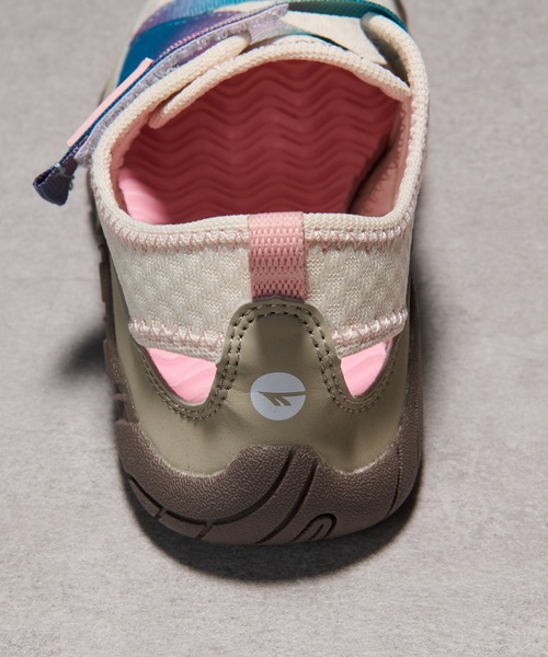 HI-TEC（ハイテック）の「【KIDS】【HI-TEC/ハイテック】HELMS（サンダル・キッズ・ブラック/アイボリー・22/20/19/21）」の10枚目の写真