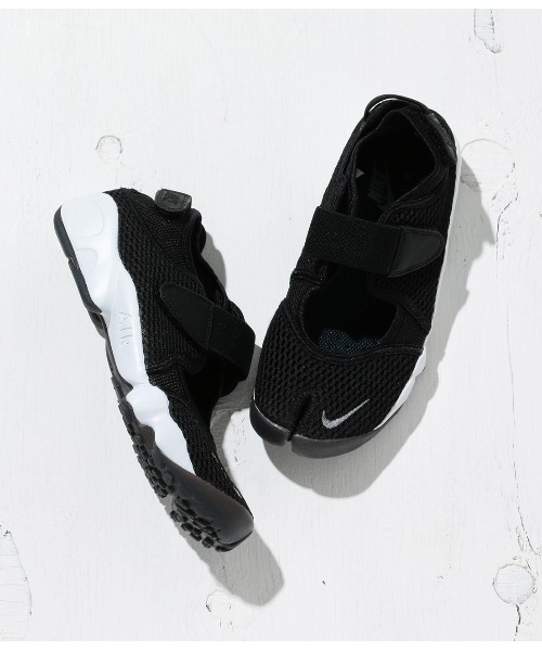 NIKE(ナイキ)の「【NIKE】ナイキ ウィメンズ エア リフト ブリーズ(サンダル・レディース・ブラック・24/25/23)」の1枚目の写真