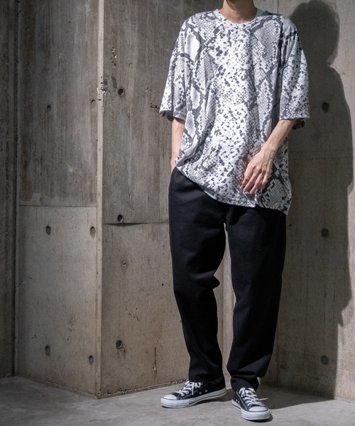 JOHN'S CLOSET(ジョンズクローゼット)の「【50】Sublimation Printing総柄ビッグTシャツ(Tシャツ/カットソー・メンズ・ホワイト系その他/パープル系その他/ブラック系その他/ブルー系その他/ネイビー系・FREE)」の13枚目の写真