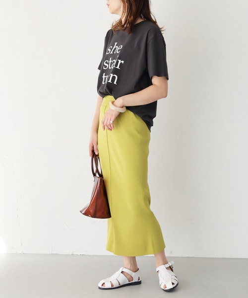 【shemoshelly】5.6オンスオリジナルスローガンロゴTシャツ