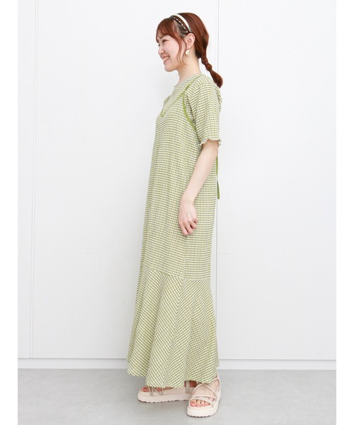 ehka sopo（エヘカソポ）の「シャーリングチェックキャミワンピース（ワンピース・レディース・ブラック/ベージュ/グリーン・ﾌﾘ-）」の9枚目の写真
