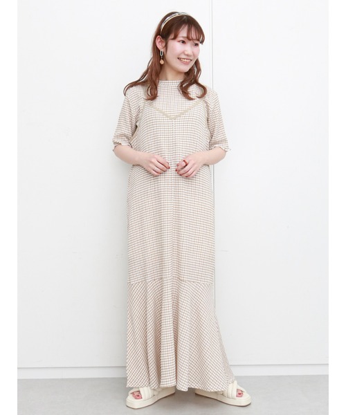 ehka sopo（エヘカソポ）の「シャーリングチェックキャミワンピース（ワンピース・レディース・ブラック/ベージュ/グリーン・ﾌﾘ-）」の8枚目の写真