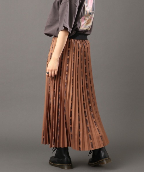 AVIREX（アヴィレックス）の「【直営店限定】PLEATED SKIRT LOGO/ プリーツスカート ロゴ（スカート・レディース・チャコールグレー/ブラウン・FREE）」の4枚目の写真