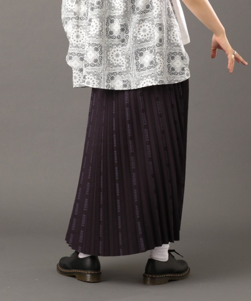 AVIREX（アヴィレックス）の「【直営店限定】PLEATED SKIRT LOGO/ プリーツスカート ロゴ（スカート・レディース・チャコールグレー/ブラウン・FREE）」の14枚目の写真