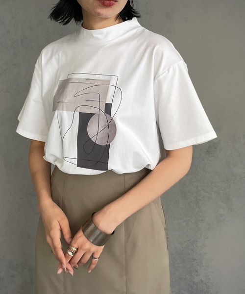 &g'aime(アンジェム)の「【&g’aime】アートプリントTシャツ(Tシャツ/カットソー・レディース・ホワイト/ブラック・FREE)」の4枚目の写真