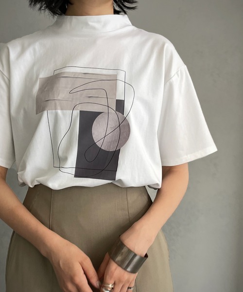 &g'aime(アンジェム)の「【&g’aime】アートプリントTシャツ(Tシャツ/カットソー・レディース・ホワイト/ブラック・FREE)」の8枚目の写真