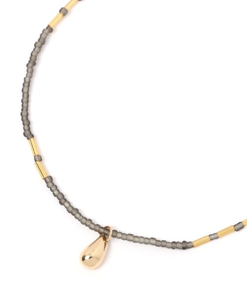 LEPSIM（レプシィム）の「カラービーズネックレス　282875（ネックレス・レディース・グレー系その他/ブラウン系その他/ピンク系その他・ONE SIZE）」の5枚目の写真