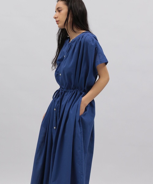 LAKOLE（ラコレ）の「シアーストライプドロストワンピース / 294896（ワンピース・レディース・ブラック/オフホワイト/ブルー・SMALL/MEDIUM）」の3枚目の写真