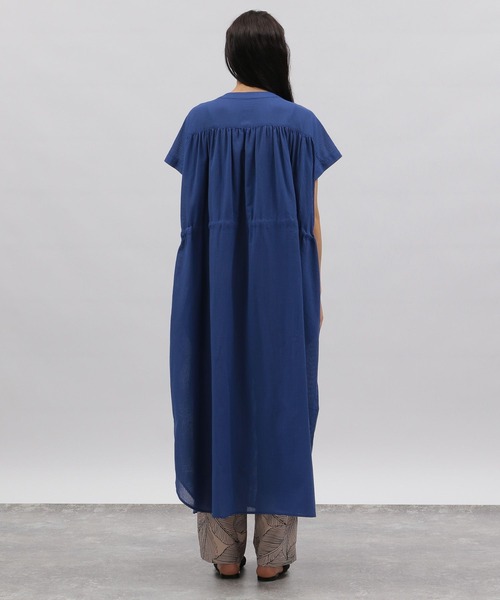 LAKOLE（ラコレ）の「シアーストライプドロストワンピース / 294896（ワンピース・レディース・ブラック/オフホワイト/ブルー・SMALL/MEDIUM）」の8枚目の写真