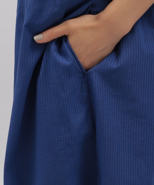 LAKOLE（ラコレ）の「シアーストライプドロストワンピース / 294896（ワンピース・レディース・ブラック/オフホワイト/ブルー・SMALL/MEDIUM）」の17枚目の写真