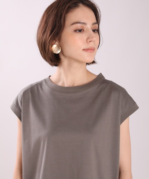 INED（イネド）の「チュニックカットソー（Tシャツ/カットソー・レディース・ベージュ/カーキ/スミクロ・9号）」の4枚目の写真