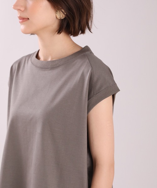 INED（イネド）の「チュニックカットソー（Tシャツ/カットソー・レディース・ベージュ/カーキ/スミクロ・9号）」の5枚目の写真