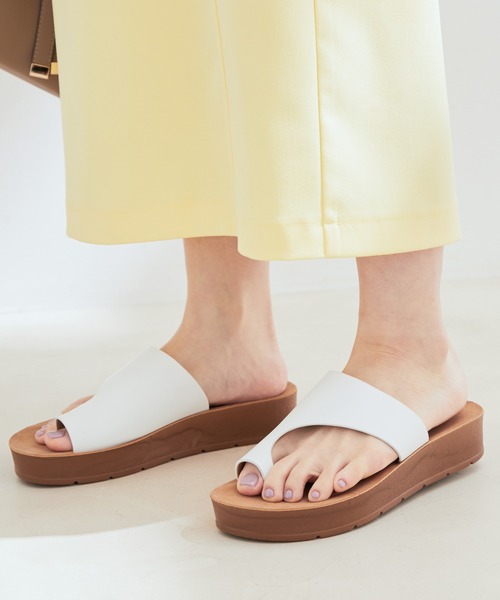 Juze（ジュゼ）の「【軽量】厚底トングサンダル（サンダル・レディース・ホワイト/ブラック・23.5cm/24.5cm/23.0cm/24.0cm）」の12枚目の写真