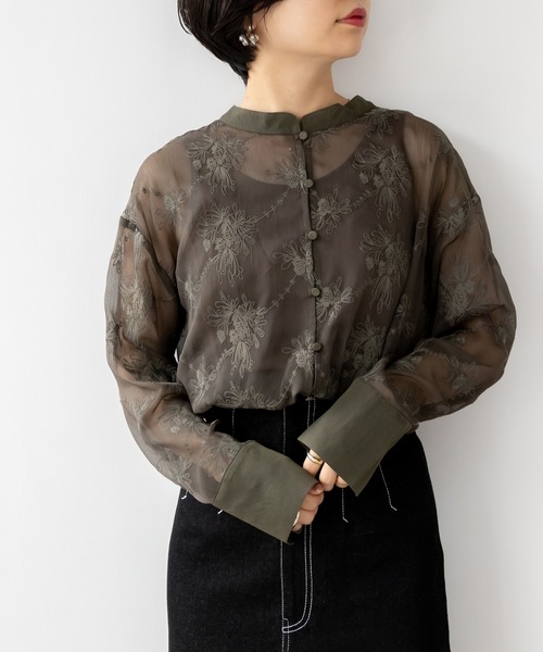 RANDA（ランダ）の「フラワー刺繍シアーシャツブラウス（シャツ/ブラウス・レディース・カーキ/ピンク/ブラック・FREE）」の2枚目の写真