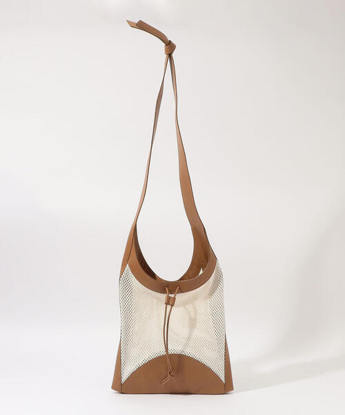 TOMORROWLAND （トゥモローランド）の「HEREU SALABRE NET ショルダーバッグ（ショルダーバッグ・レディース・ベージュ系その他・FREE）」の8枚目の写真
