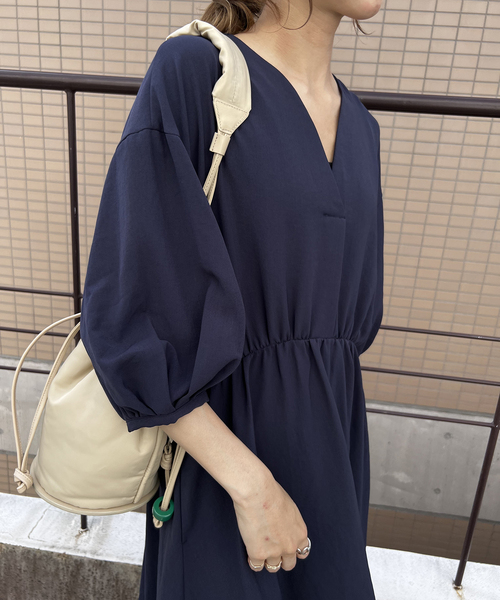 Spick & Span（スピックアンドスパン）の「ドレープワンピース（ワンピース・レディース・ネイビー/ピンク/アイボリー・38/36）」の14枚目の写真