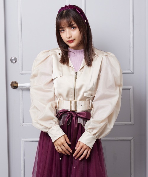 axes femme POETIQUE(アクシーズファムポエティック)の「シアーマトン袖ショートジャケット(その他アウター・レディース・ブラック/ベージュ/ブルー・MEDIUM)」の3枚目の写真